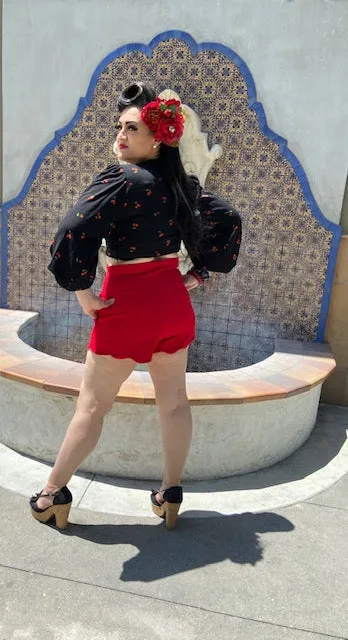 Amarra High-Waisted Shorts Red
