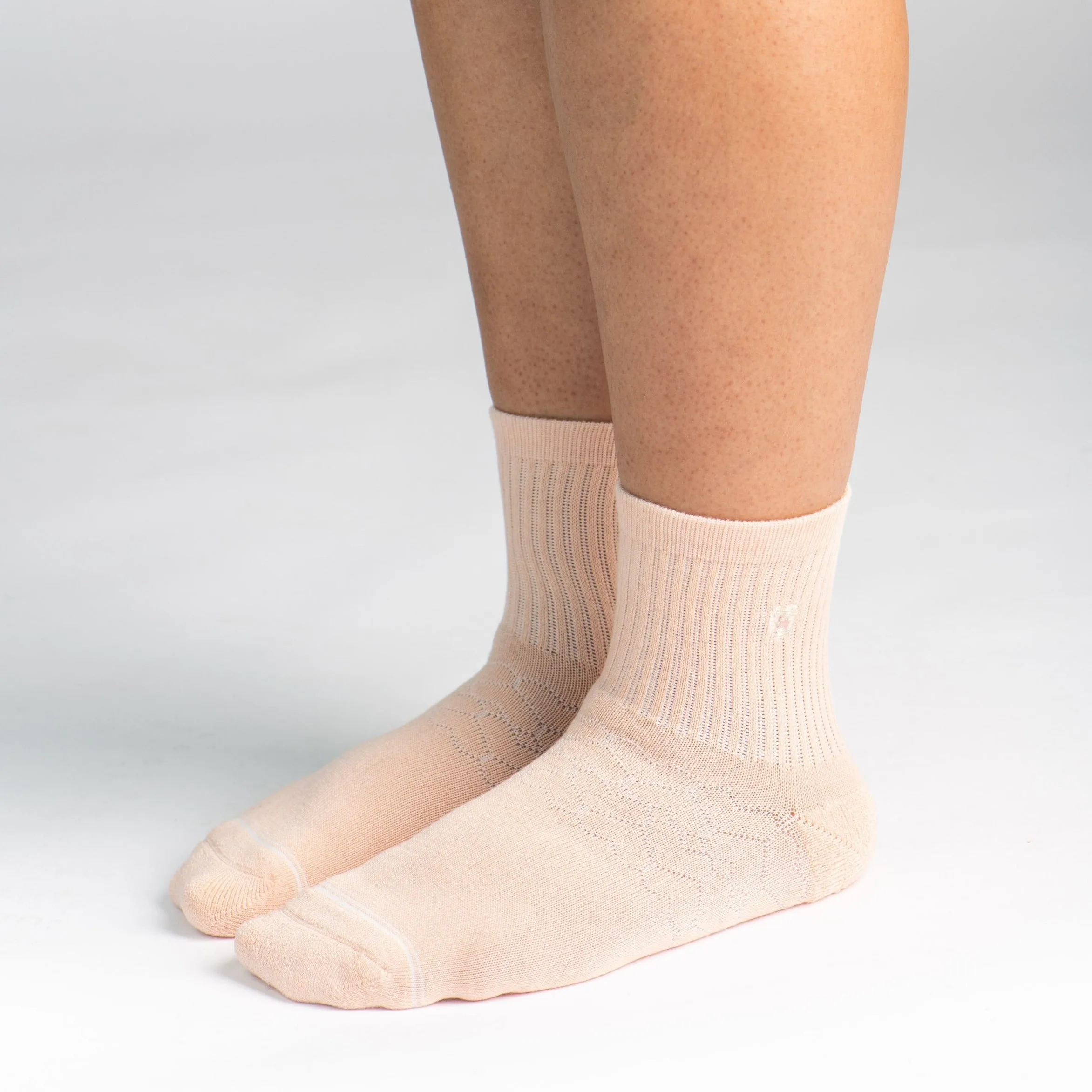 Bamboo Socks | Uptown Quarter Crew | Aurora Apricot