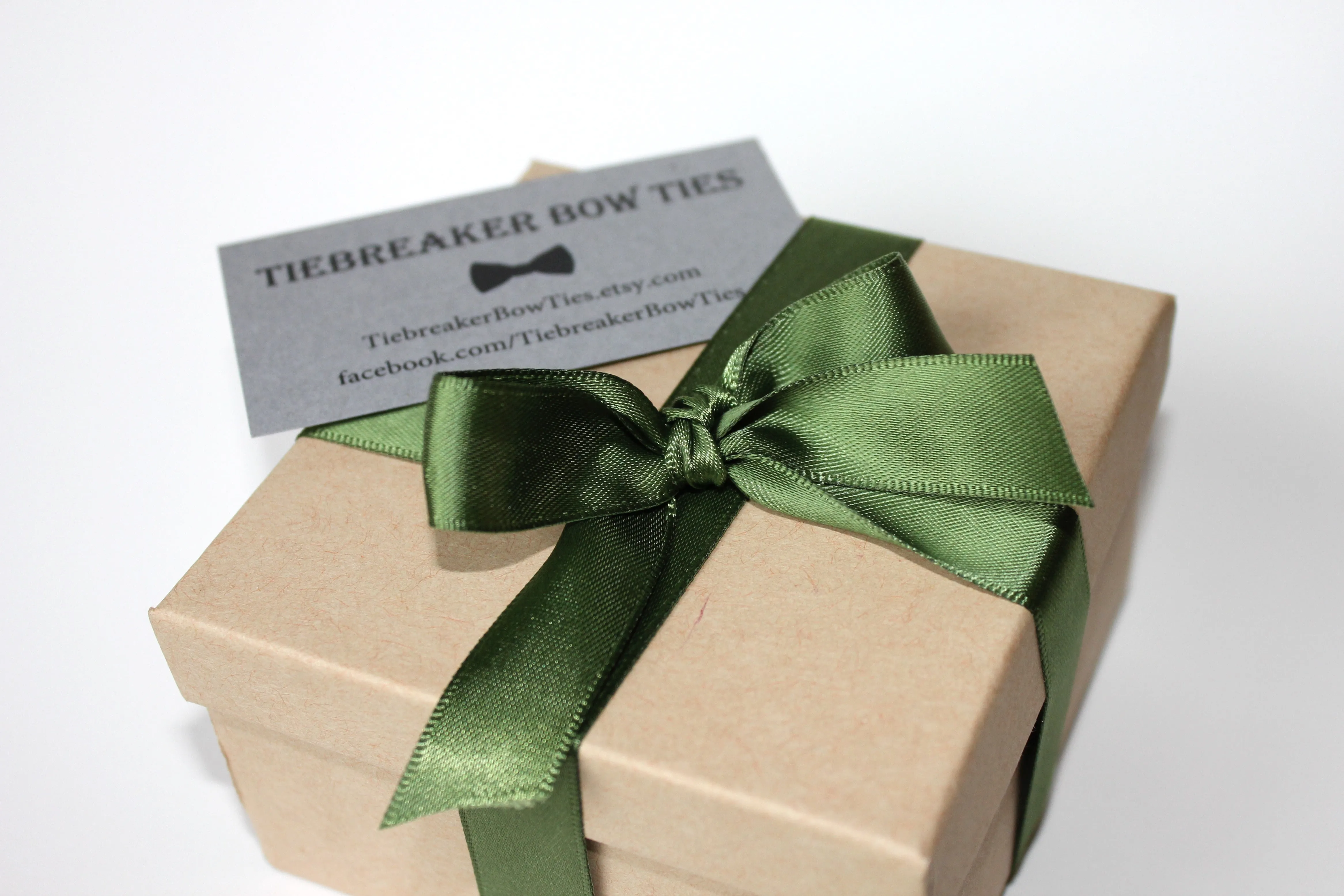 Bird Print Linen Bow Tie