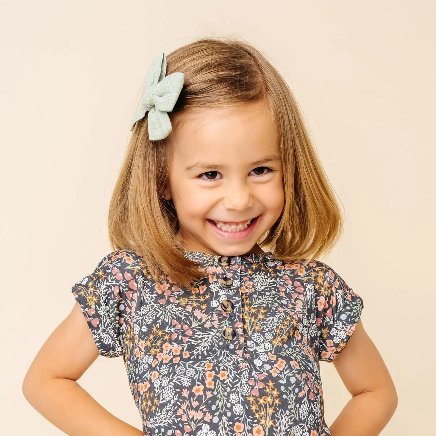 Linen Bow - Sage Clip