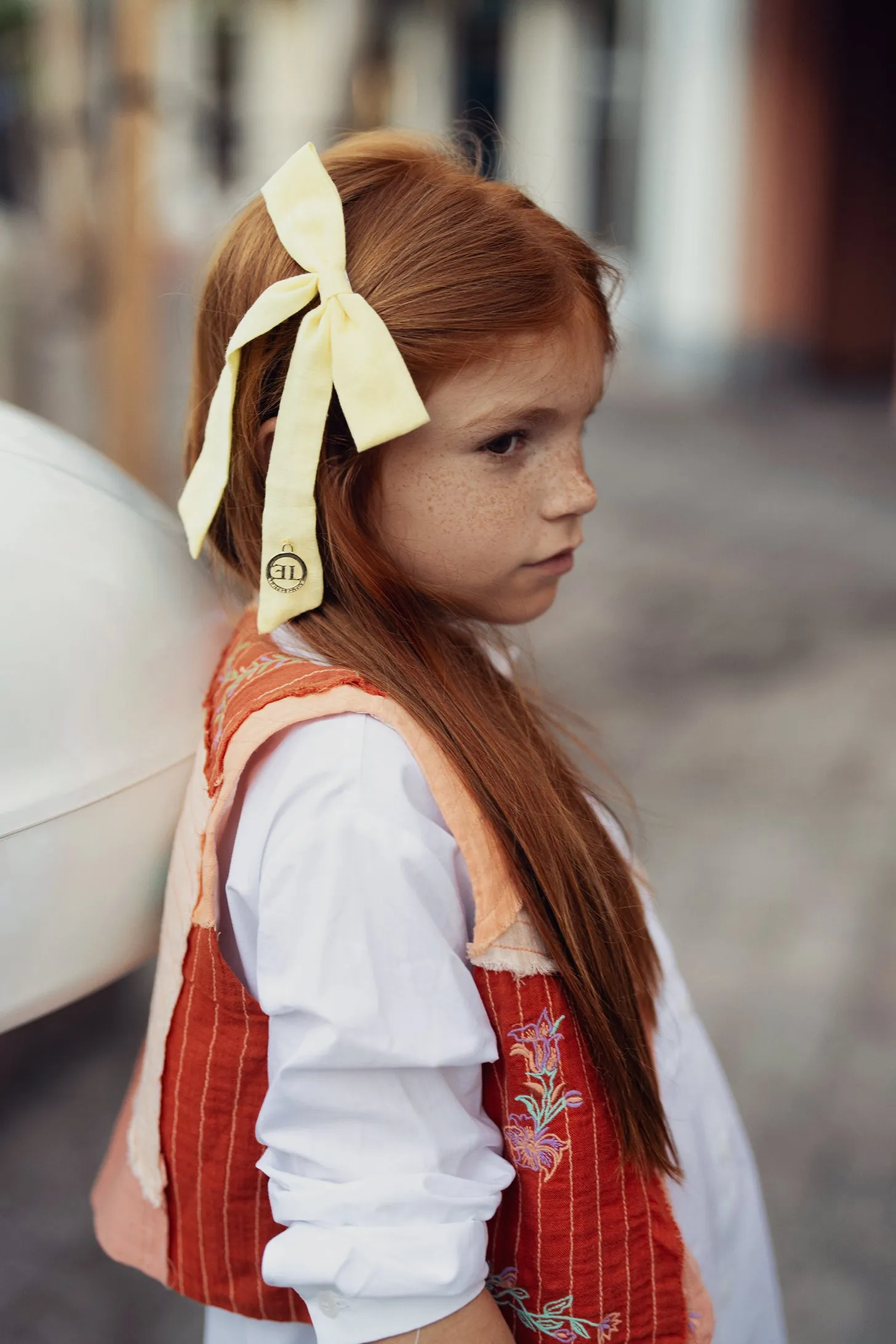 Linen Bow